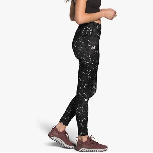 The North Face Motivation Pocket 7/8 Tights Athletic Workout Leggings - Picture 3 of 12